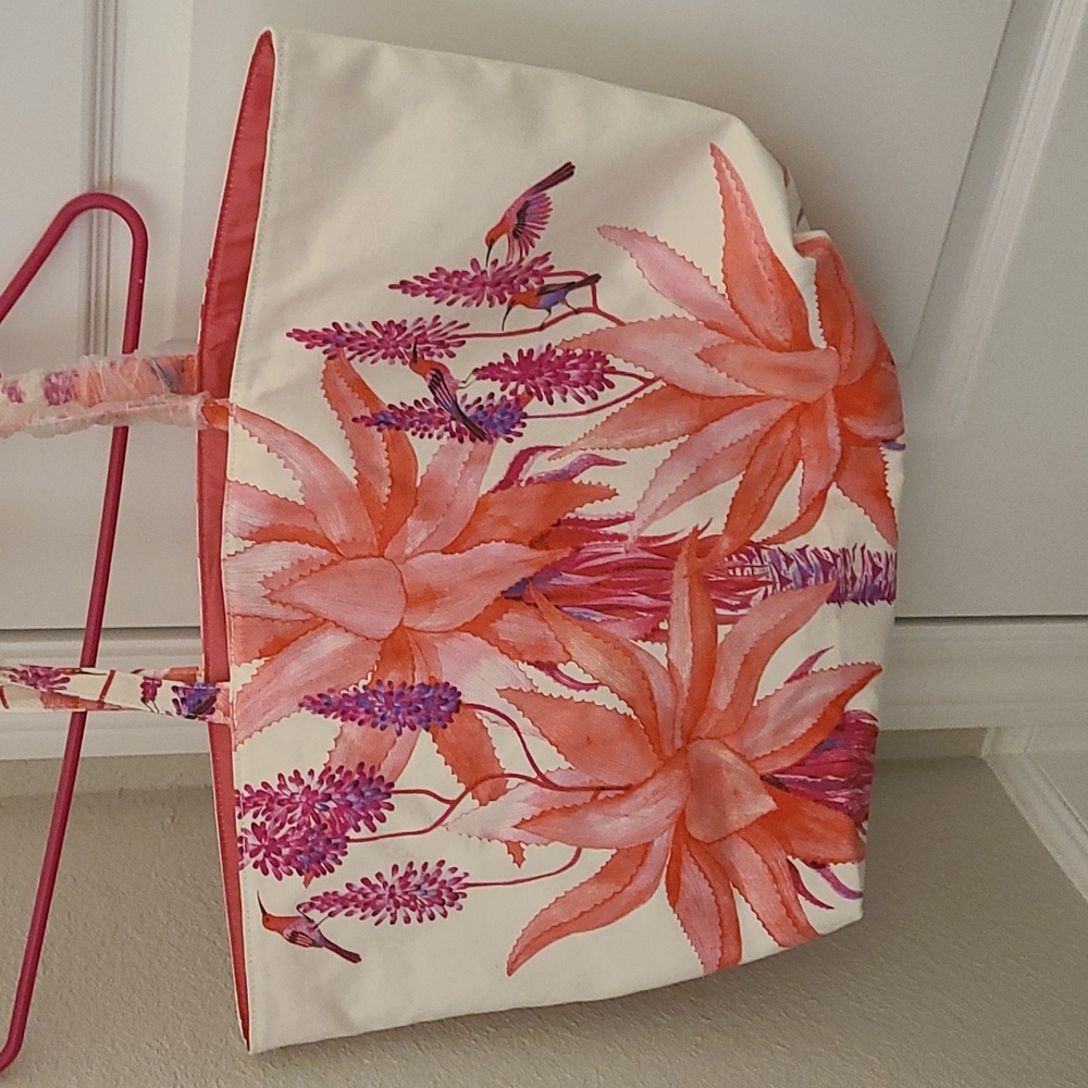 Never used Estee Lauder tote